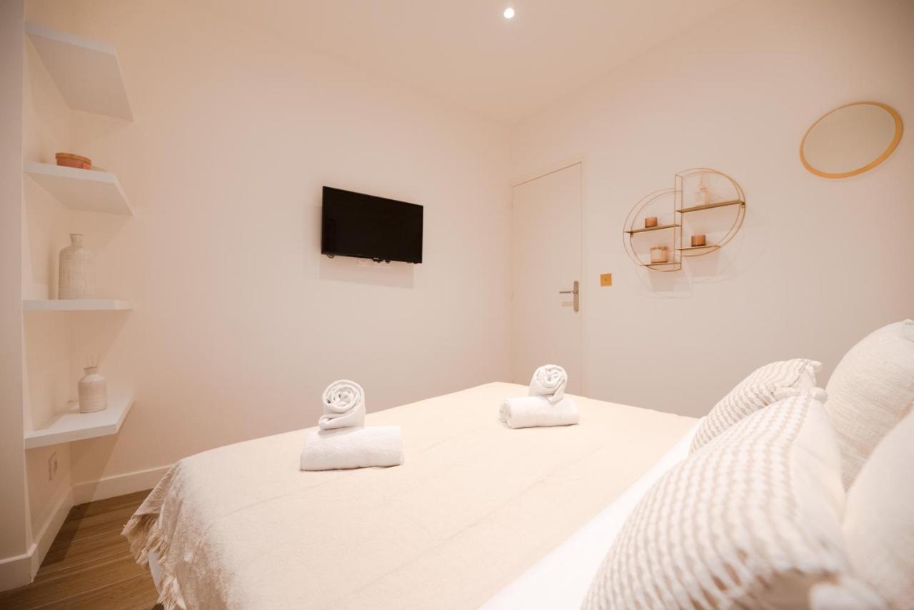 Beautiful Apartments In Le "Haut Marais" Paris Exterior photo